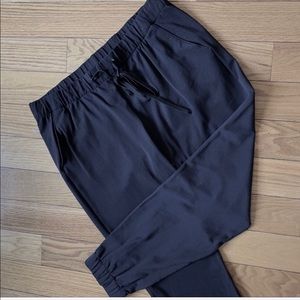 Theory Jogger Pants NWOT